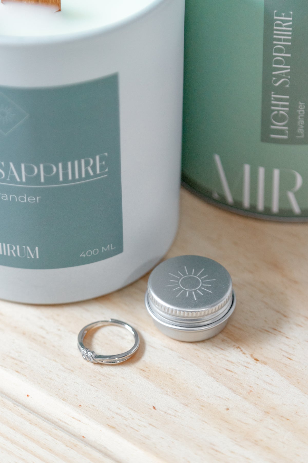 Mirum Light Sapphire Aromatic Candle - with Silver Ring