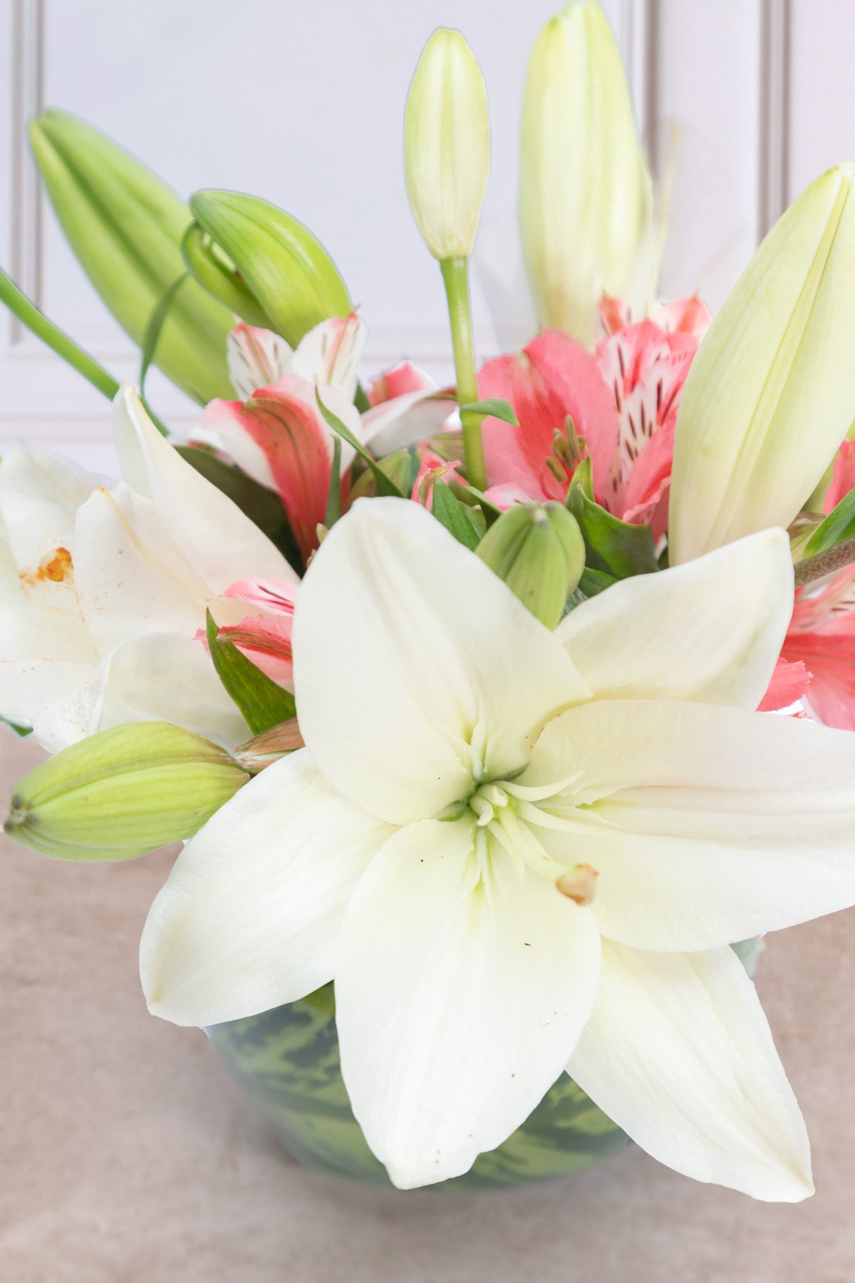 Centerpiece 1 - White House and White Alstroemeria