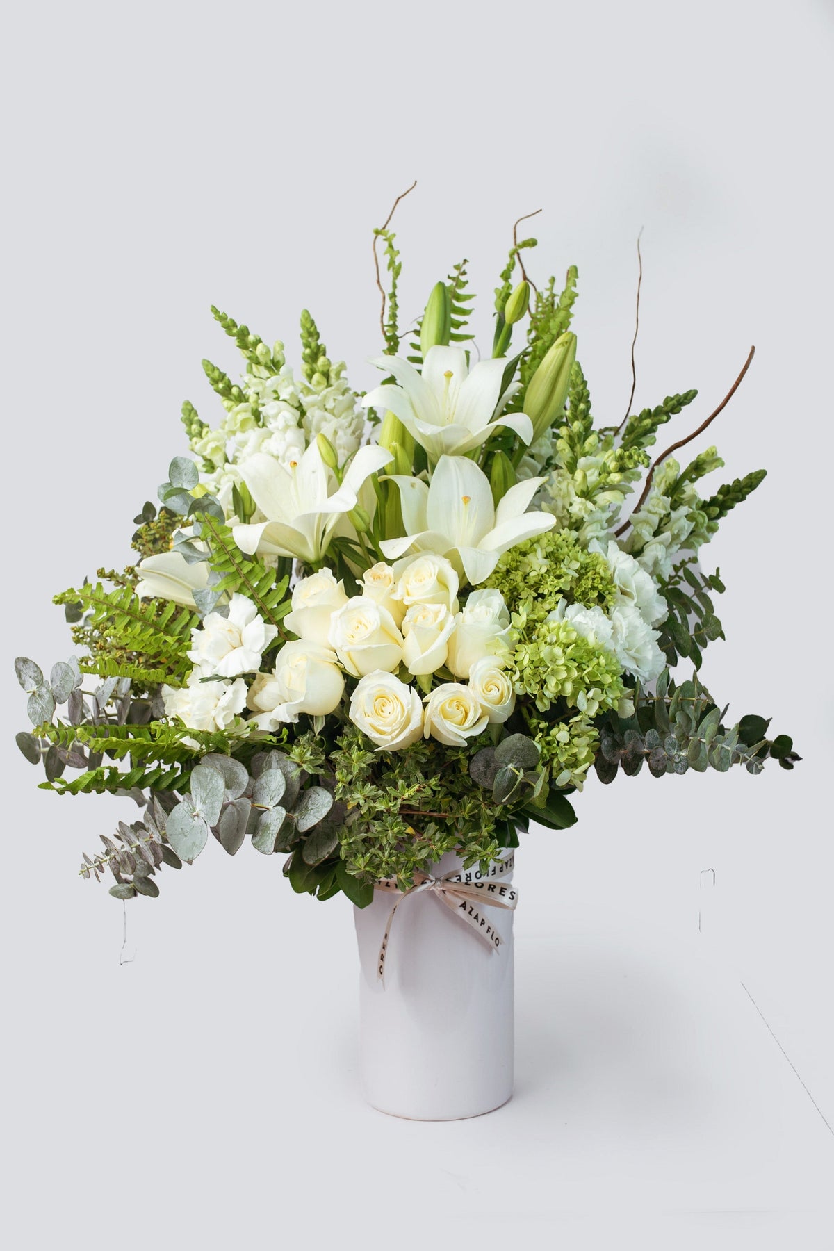 A Tu Memoria - Rosa Blanca y Lilium Blanco LEON