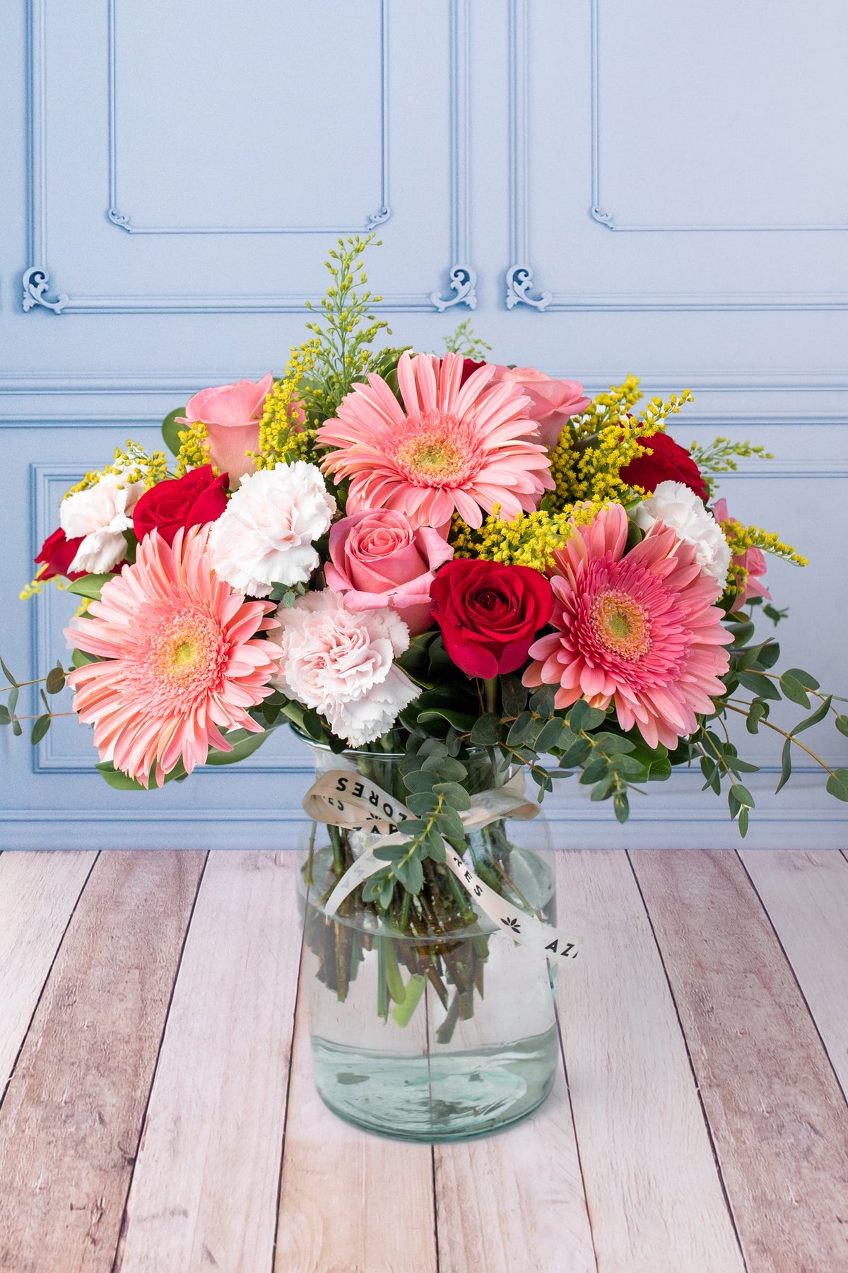 Colores Alegres - Gerbera Rosa, Rosa Roja y Clarita LEON