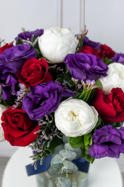 Perfecta - Peonia Blanca, Rosa Roja y Lisianthus Atizapán
