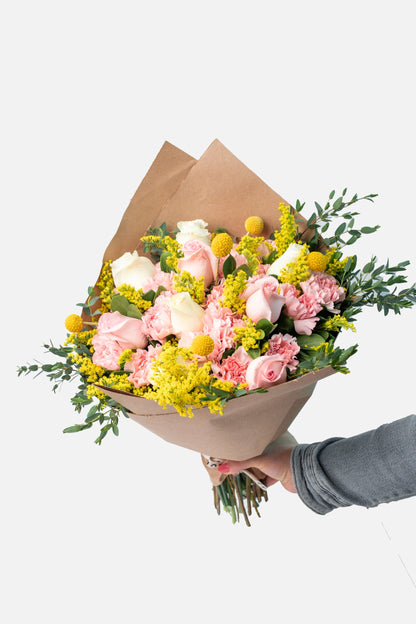 Creativo - Clavel Rosa y Rosa Blanca LEON
