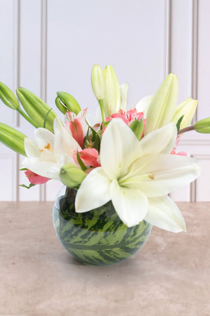 Centerpiece 1 - White House and White Alstroemeria