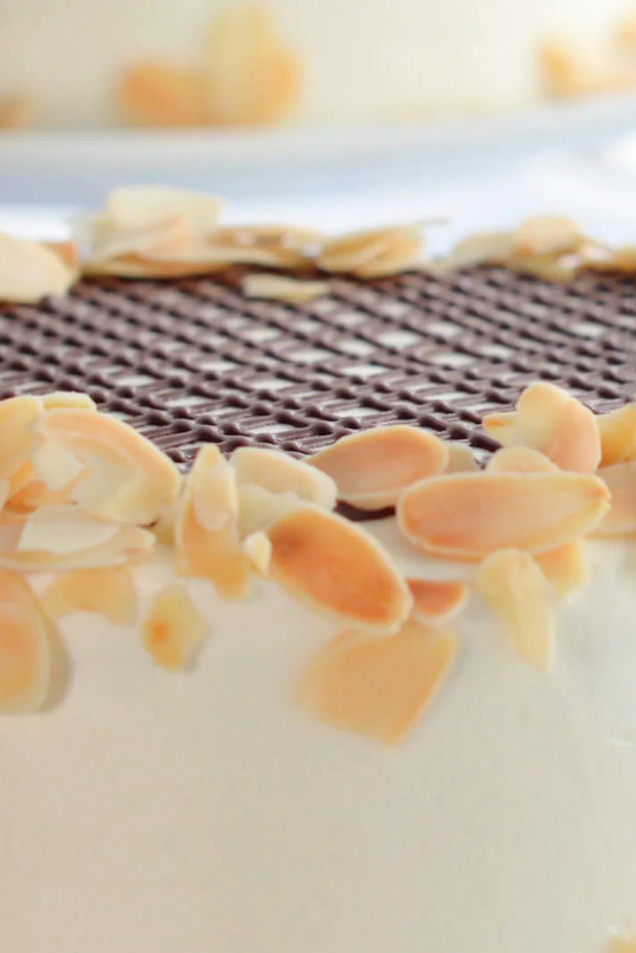 Tres Leches Cake - Mini 8 Slices