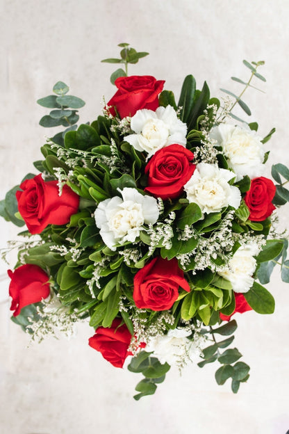 Small but Spicy // Red Rose and Carnation
