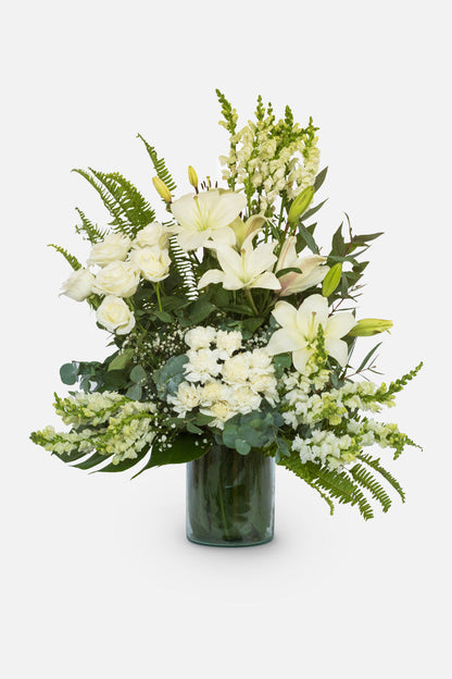 Consuelo / Lilium, Rose and White Carnation